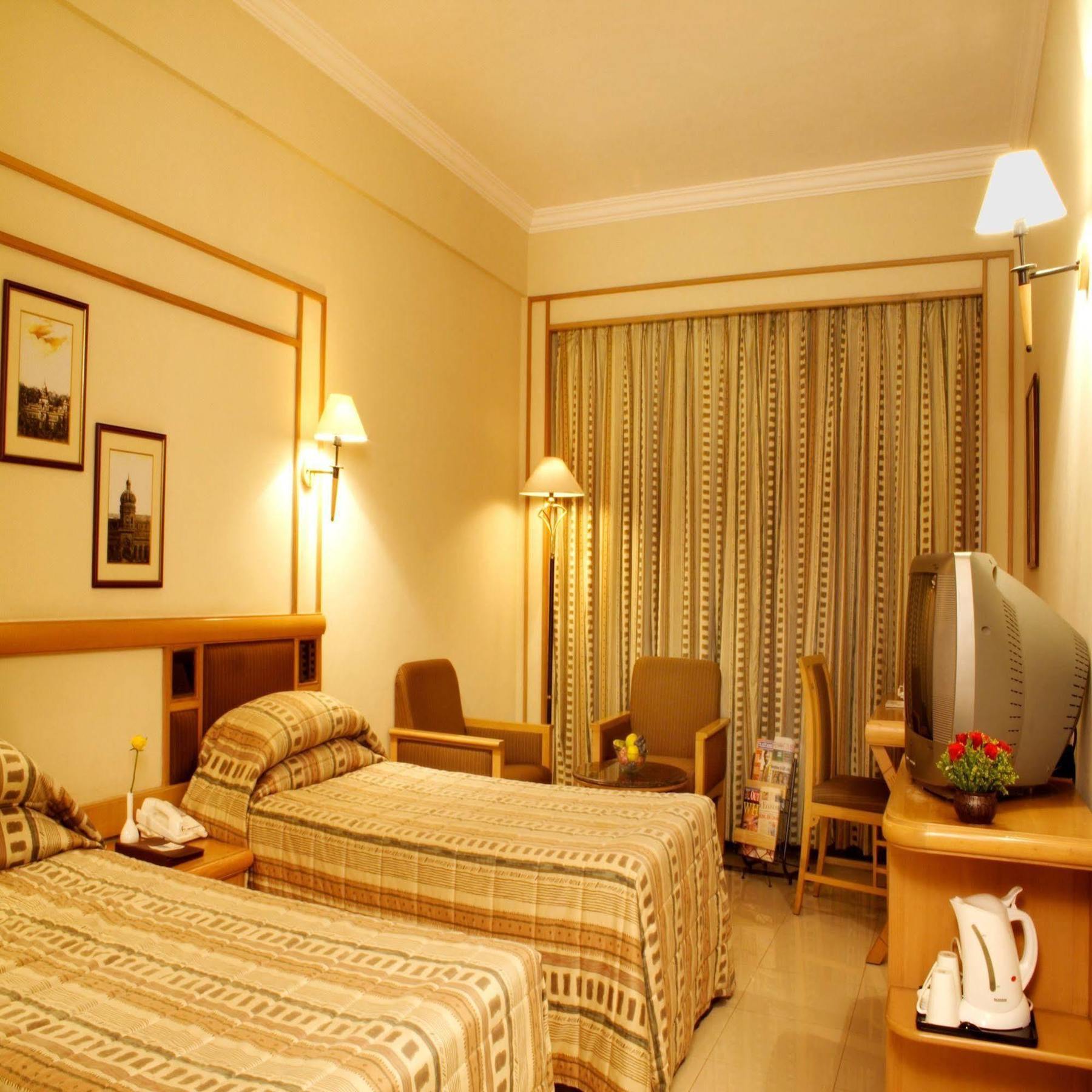 Aditya Park-A Sarovar Portico Hotel Hyderabad Ngoại thất bức ảnh