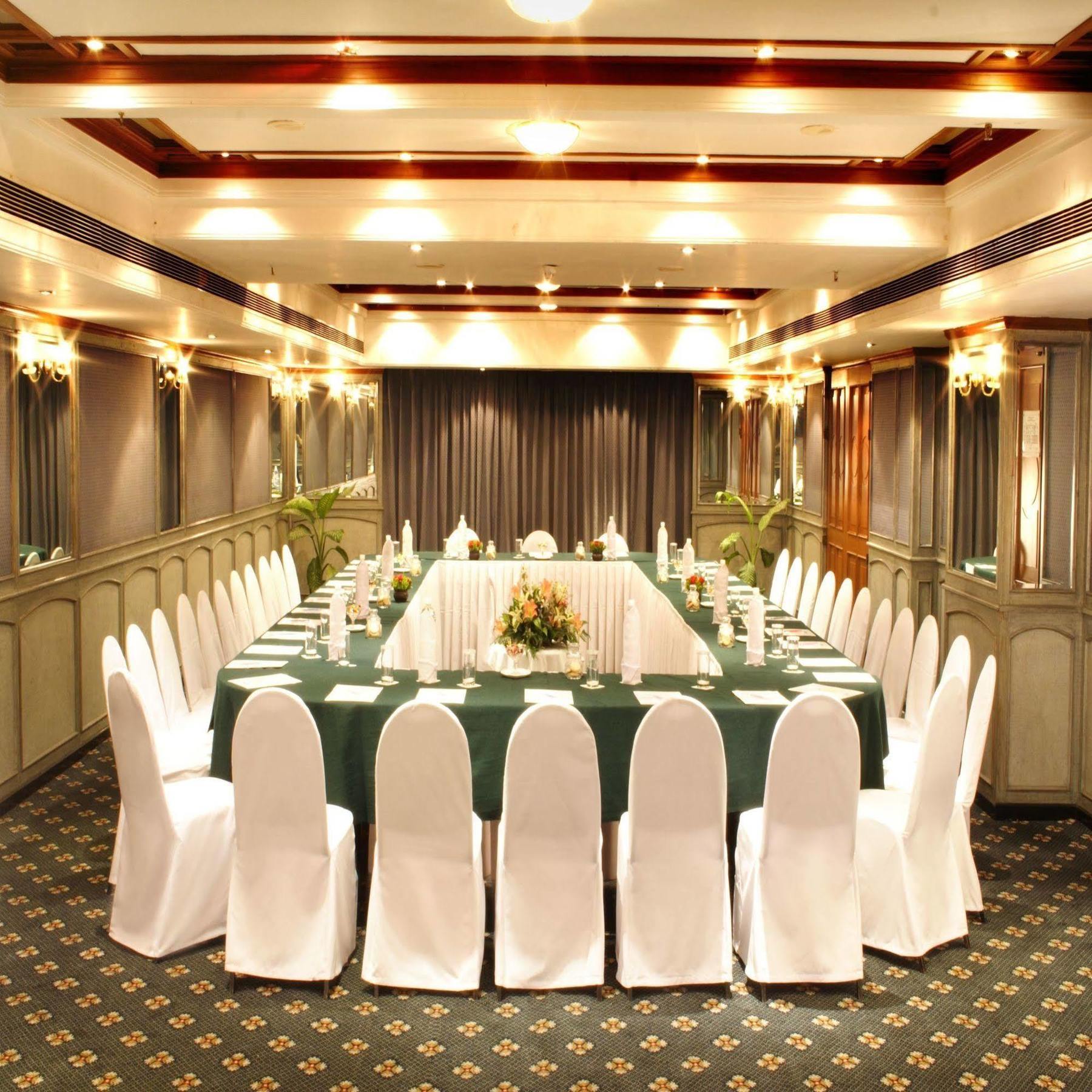 Aditya Park-A Sarovar Portico Hotel Hyderabad Ngoại thất bức ảnh